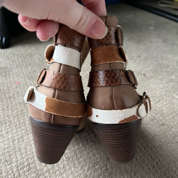 Sam Edelman Sandy Brown Chelsea Boot - Picture 6 of 6